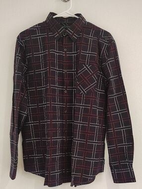 Perry Ellis Navy Blue Button-Down Shirt with Red and White Grid